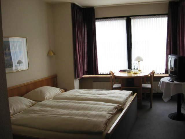 Hotel Pfaelzer Hof, Zum Schokoladengiesser Rodalben Δωμάτιο φωτογραφία